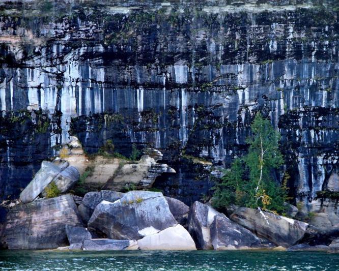 Competition entry: Painted Rocks in Upper Michigan