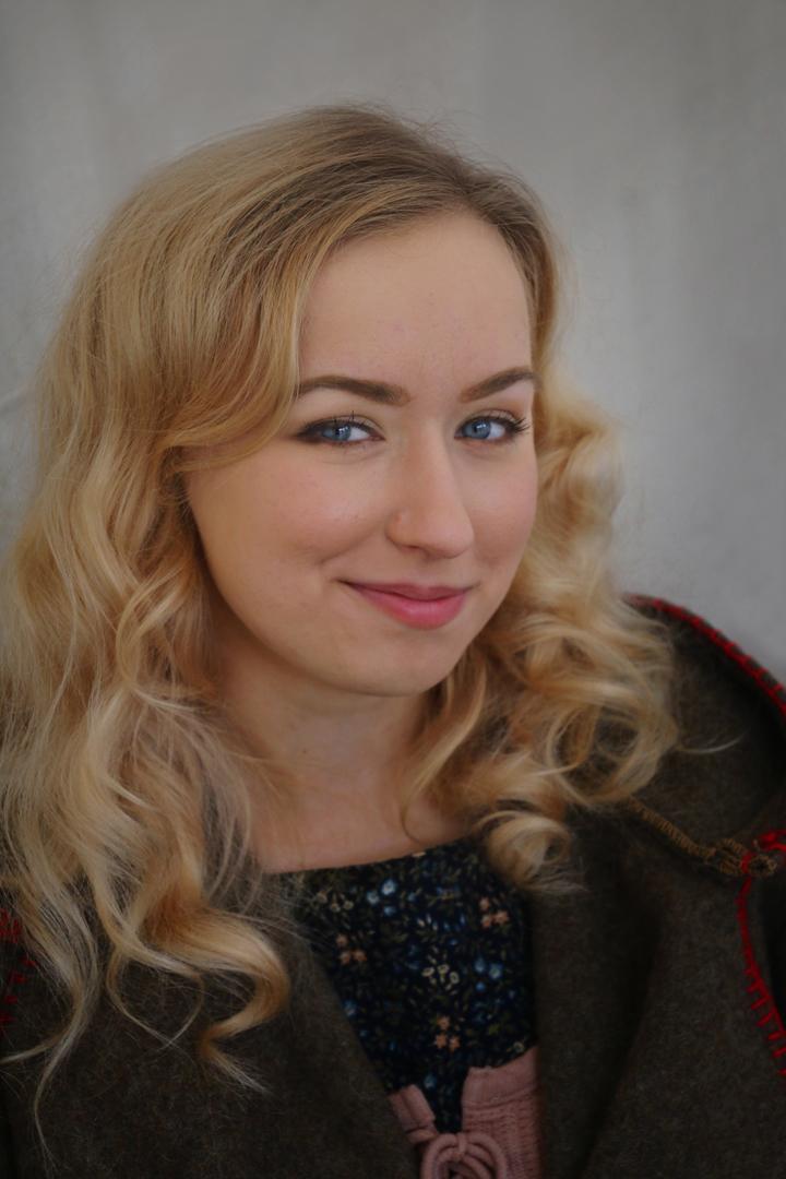 Competition entry: Miss Blue Eyes